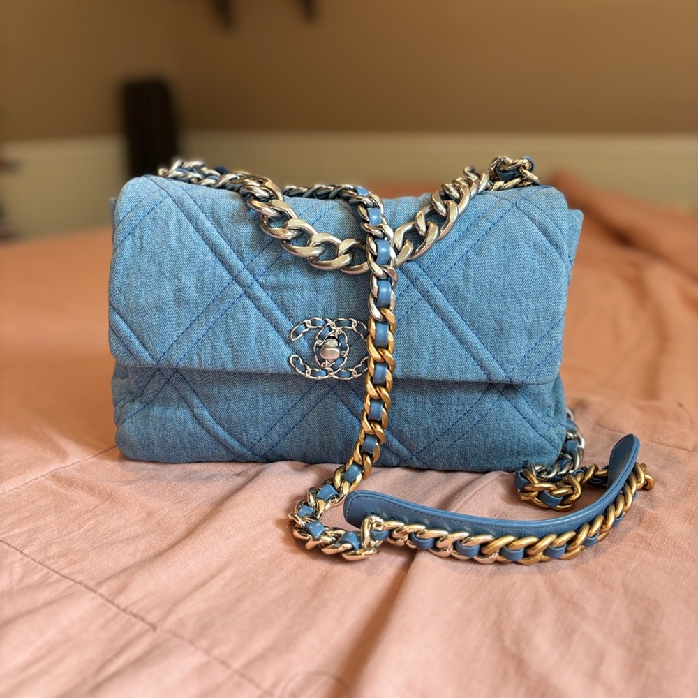 Denim Chanel 19